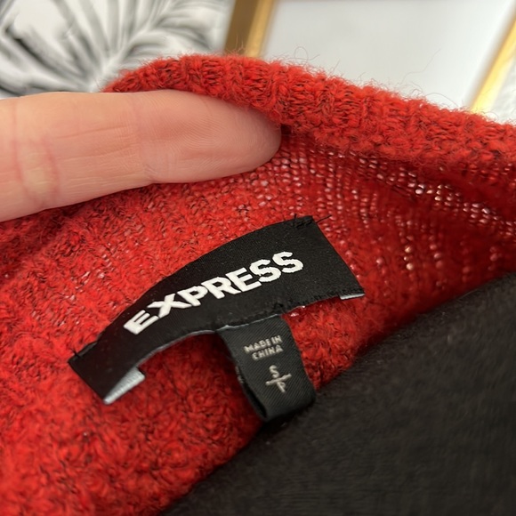 Express turtleneck sweater - Picture 3 of 4